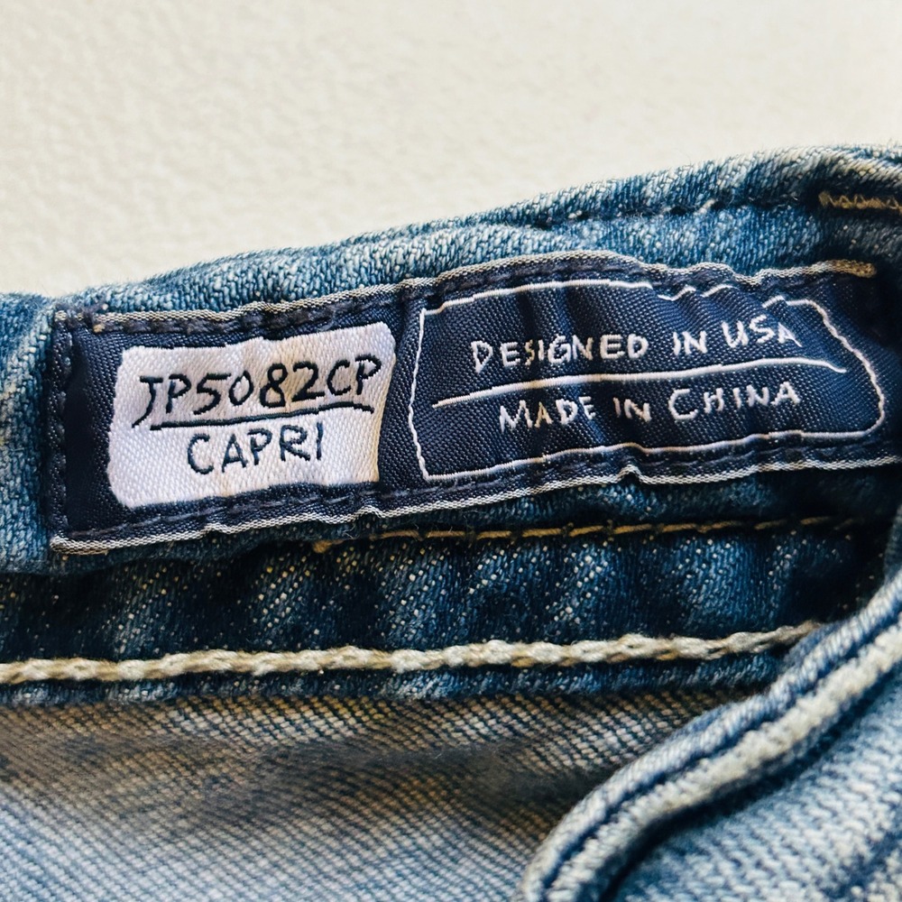 Miss Me Capri Jeans‎ 27 Blue Distressed Rhinestone Wing Flap Pockets Western - Picture 7 of 9